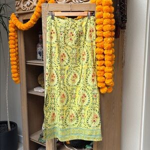 Embroidered Mirror Paisley Print Pencil Skirt